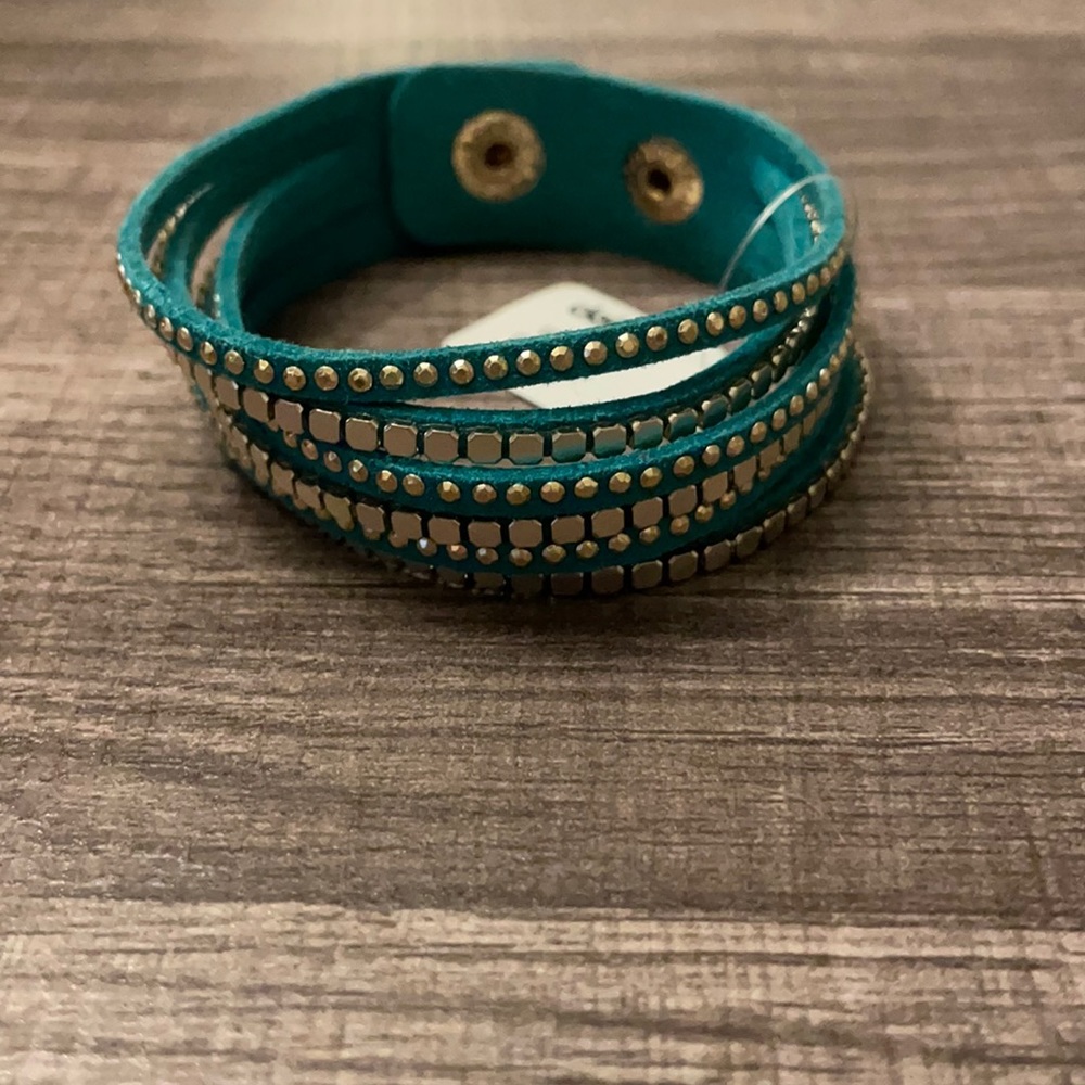 NWT Claire’s Aqua Faux Leather Beaded Bracelet